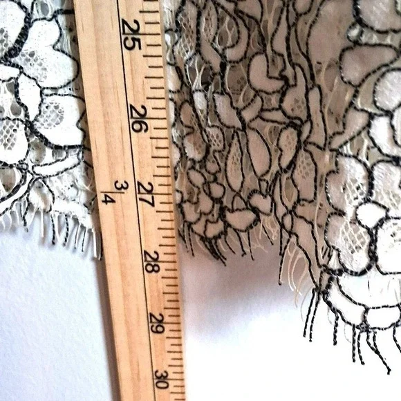 Torrid NWT White Floral Lace Sheer Top 2X Plus Size Romantic Coquette Bridal - Picture 14 of 14